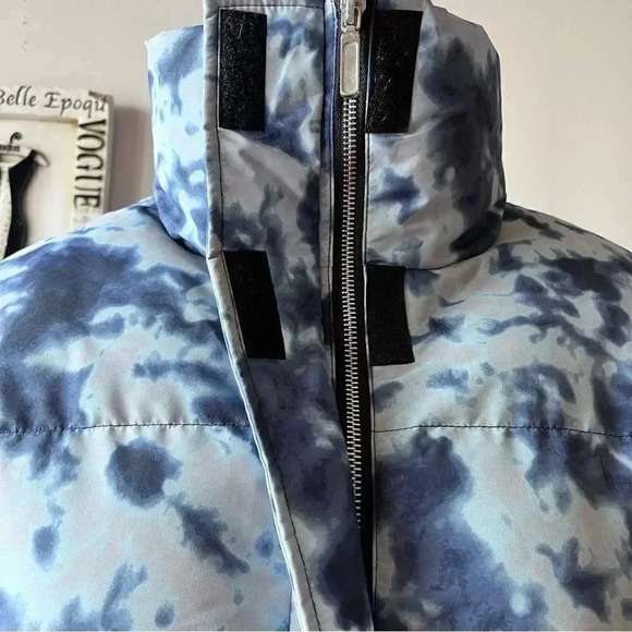 Missguided Women’s Blue Tie Dye Short Puffer Coat Size 2 - Picture 6 of 15